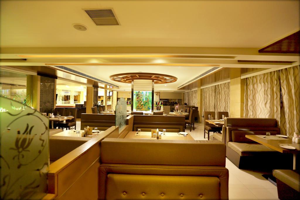 Hotel Swagath Grand Suchitra Hyderabad Exterior foto