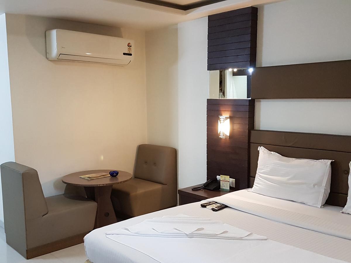 Hotel Swagath Grand Suchitra Hyderabad Exterior foto